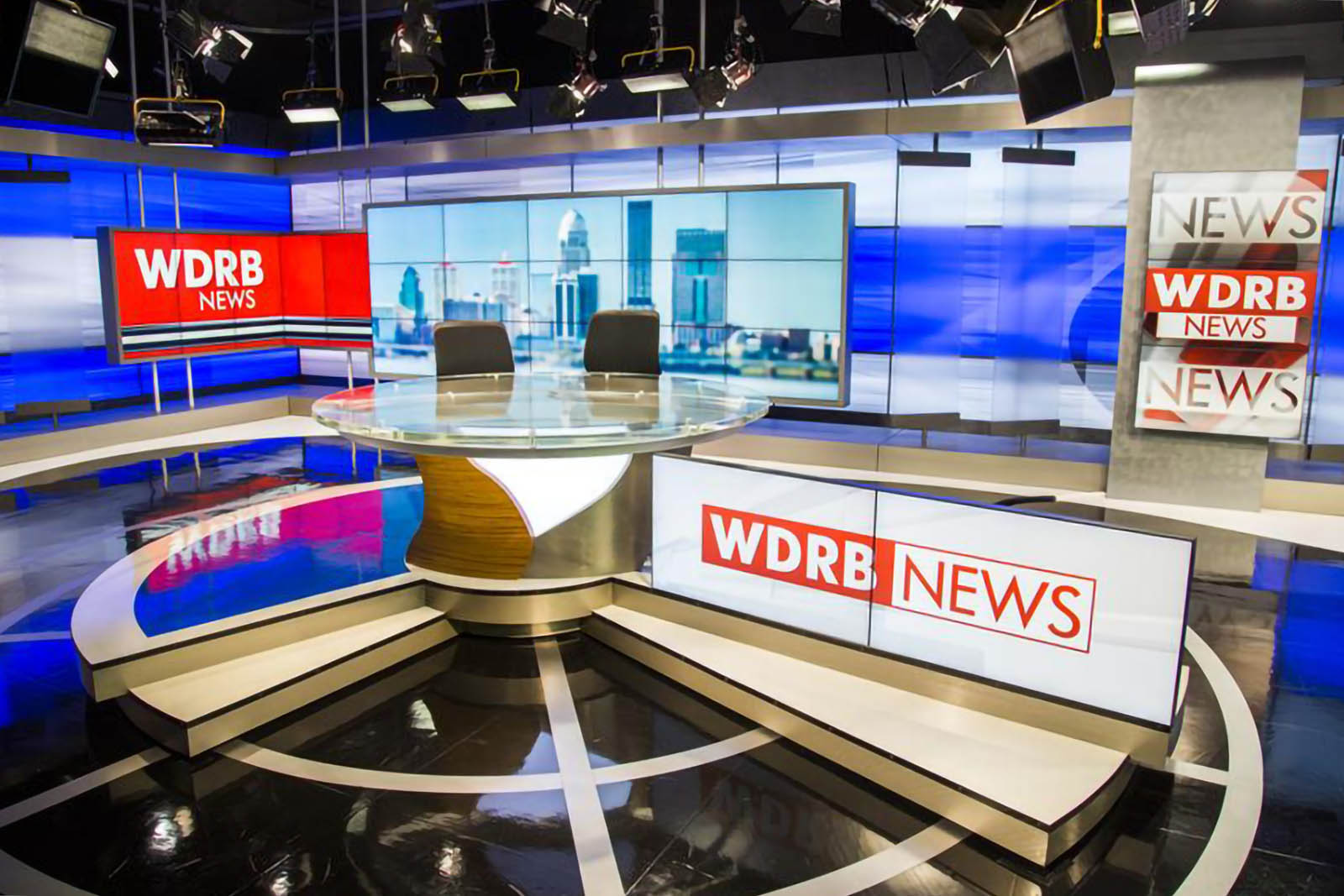 Live Coverage Studio WDRB News 